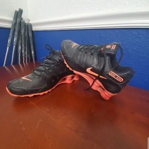 Womens nike shox